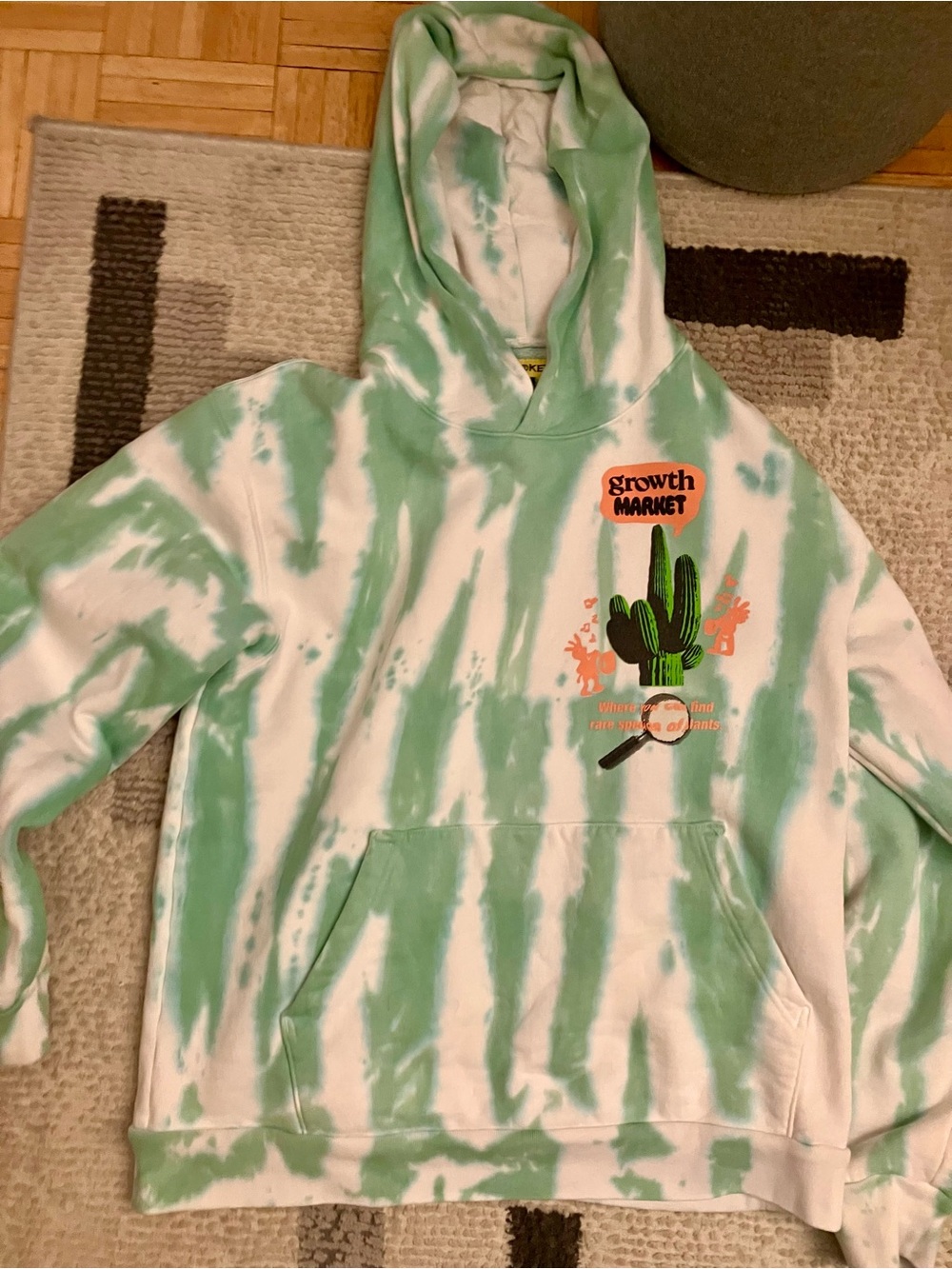 Growth Market Green & White Tie-Dye Cactus Hoodie